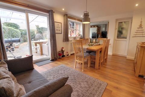 3 Orchard Close, Coven, Wolverhampton, WV9 5AS
