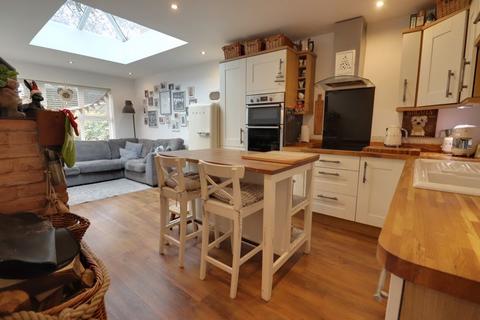 3 Orchard Close, Coven, Wolverhampton, WV9 5AS