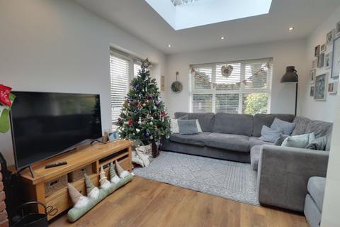 3 Orchard Close, Coven, Wolverhampton, WV9 5AS