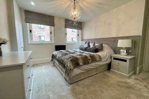 3 bedroom flat for sale - St. Pauls Square, Birmingham, West Midlands, B3