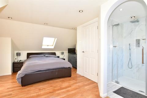 95 Ediva Road, Meopham, Gravesend, DA13 0ND
