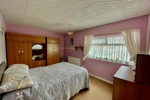 11 Angus Close, West Bromwich, B71 1BE