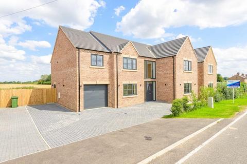 Gull Road, Guyhirn, Wisbech, Cambs, PE13 4ER