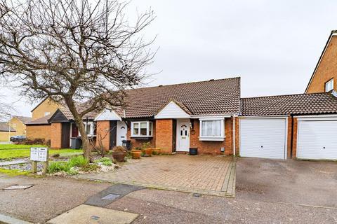 98 Alburgh Close, Bedford, MK42 0HF