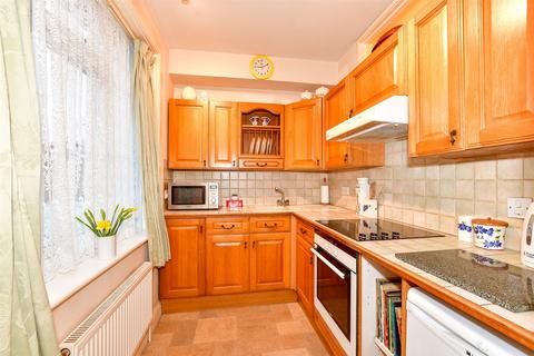 2 bedroom ground floor flat for sale, Stone Cross Road, Mayfield, East Sussex
