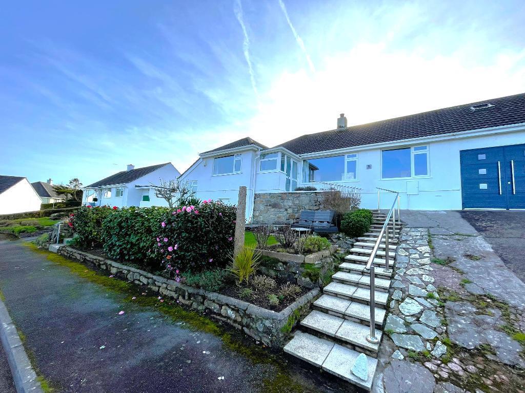 Newlyn, Penzance TR18 3 bed bungalow for sale £410,000