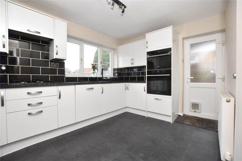 4 bedroom detached house for sale - Folly Hall Road, Tingley, Wakefield, West Yorkshire