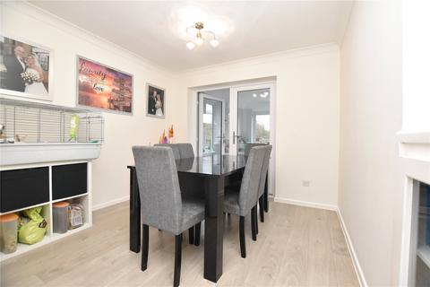 4 bedroom detached house for sale - Folly Hall Road, Tingley, Wakefield, West Yorkshire