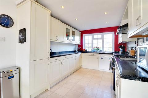 4 bedroom detached house for sale, Fore Street, Langtree, Devon, EX38