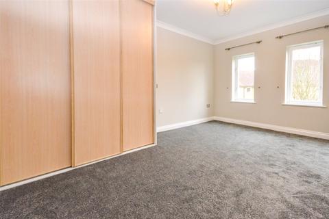 2 bedroom apartment for sale, Cavell Drive, Bishops Stortford, Hertfordshire, CM23