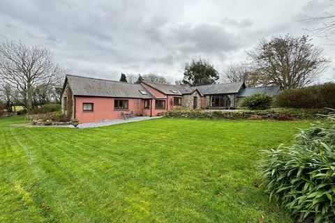 4 bedroom property with land for sale - Nebo, Llanon, SY23