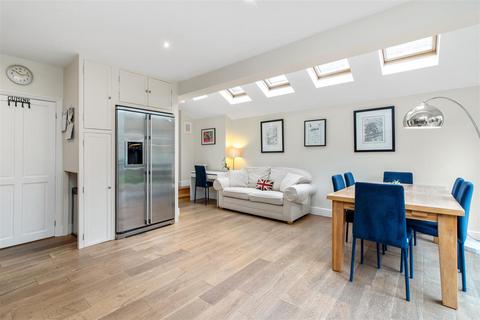 32 Latimer Road, Wimbledon, London, SW19 1EP