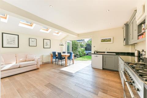 32 Latimer Road, Wimbledon, London, SW19 1EP