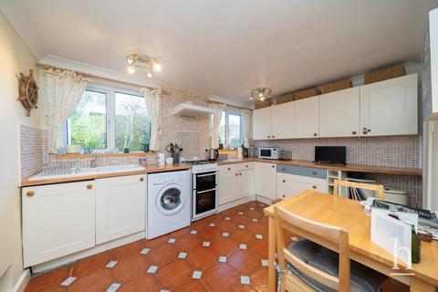 2 bedroom detached bungalow for sale, The Moorings, Heswall CH60