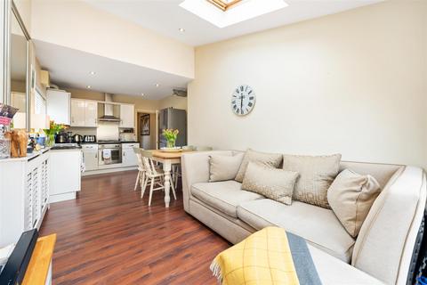 68a Quicks Road, London, SW19 1EX