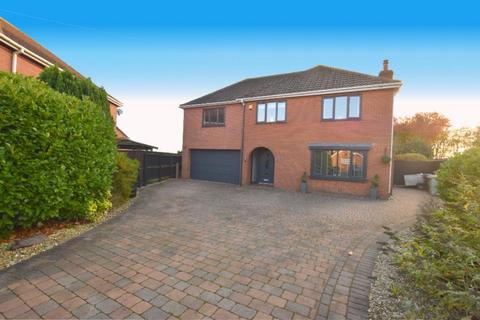 5 bedroom detached house for sale, Southfield Road, Holton-Le-Clay DN36