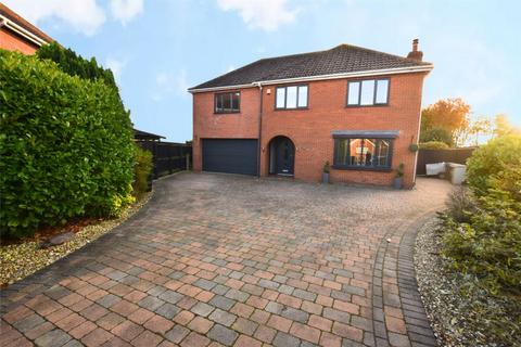 5 bedroom detached house for sale, Southfield Road, Holton-Le-Clay DN36