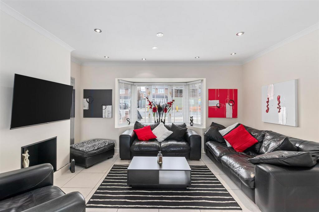 Tudor Drive