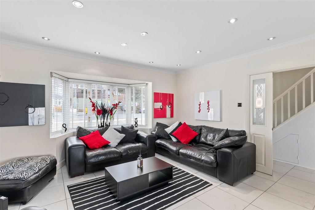 Tudor Drive