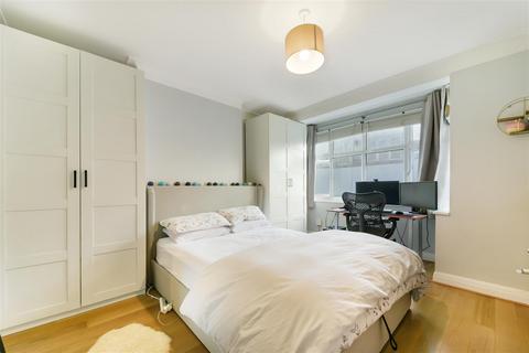 1 bedroom flat for sale, Grove Road, Wimbledon SW19
