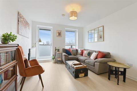 1 bedroom flat for sale, West Barnes Lane, West Wimbledon SW20