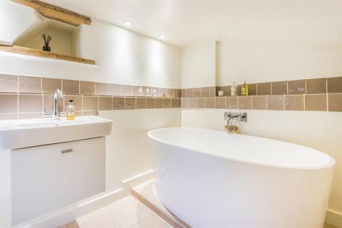 11 All Saints Road, London, SW19 1BU