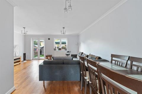 156a Abbotsbury Road, Morden, SM4 5JX