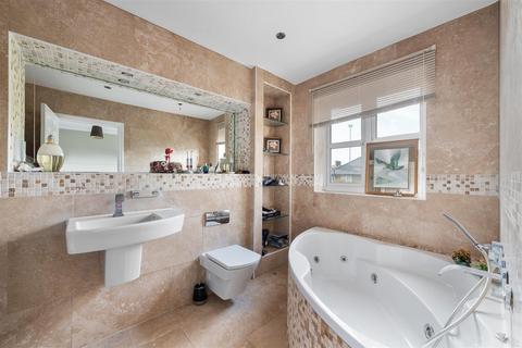 156a Abbotsbury Road, Morden, SM4 5JX
