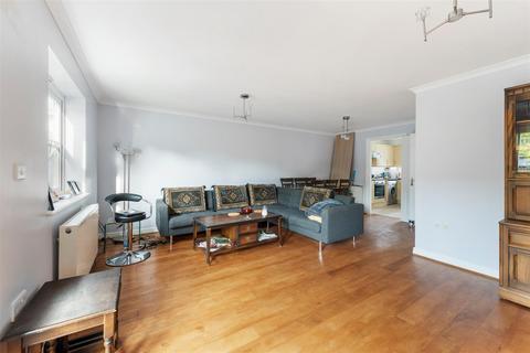 156a Abbotsbury Road, Morden, SM4 5JX