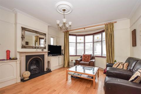154 Grand Drive, London, SW20 9LZ