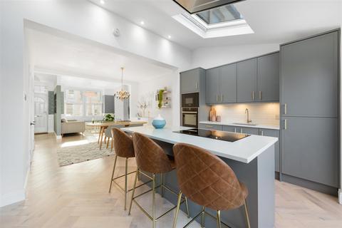 101 Effra Road, Wimbledon, London, SW19 8PS