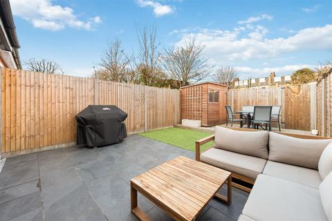 101 Effra Road, Wimbledon, London, SW19 8PS