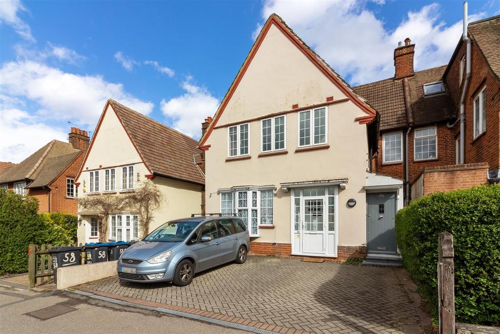 Grand Drive, Raynes Park SW20 2 bed flat for sale £500,000