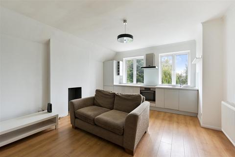 2 bedroom flat for sale - Grand Drive, Raynes Park SW20
