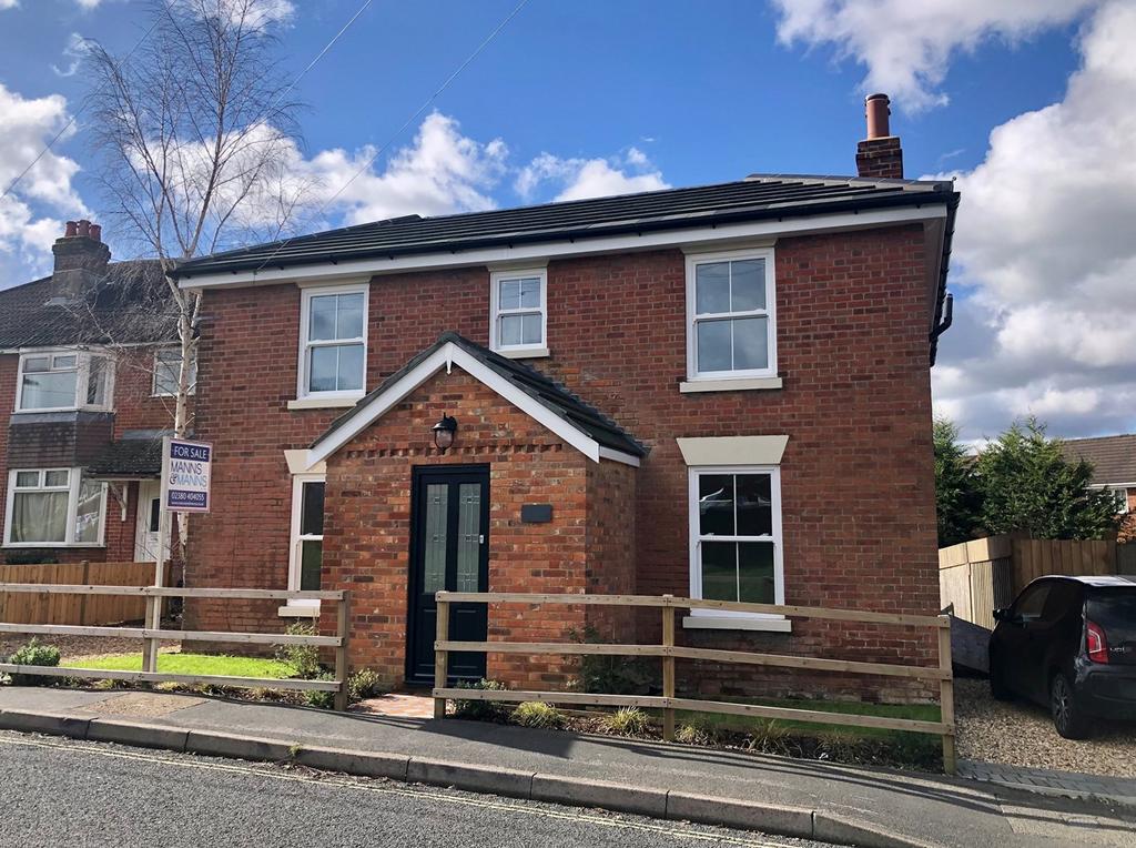 Woolston Road, Southampton SO31 4 bed detached house for sale £550,000