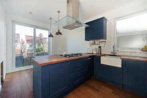 2 bedroom flat for sale - Rothesay Avenue, Wimbledon Chase SW20