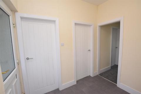 Flat 2, 13 Albert Road, Cleethorpes, DN35 8LX