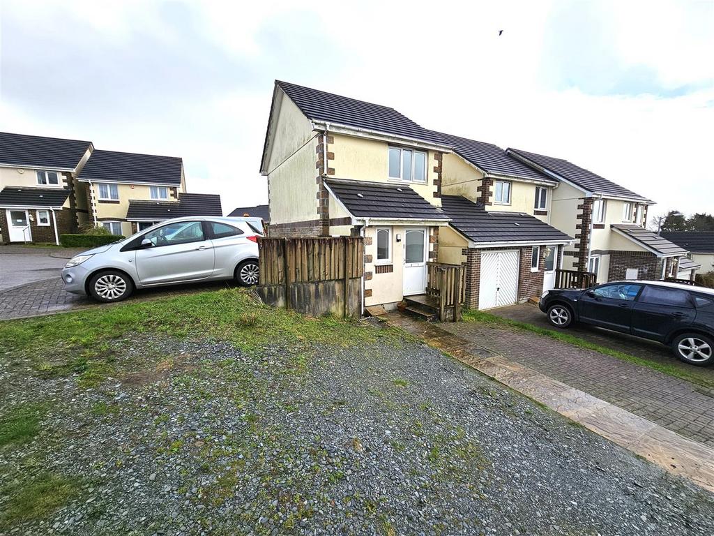 Sampson Close, St. Anns Chapel, Gunnislake 2 bed link detached house