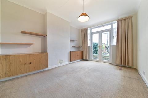6 The Quadrant, London, SW20 8SP