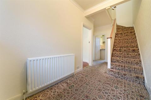 6 The Quadrant, London, SW20 8SP