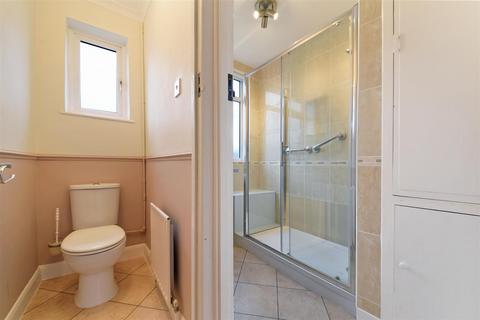 6 The Quadrant, London, SW20 8SP