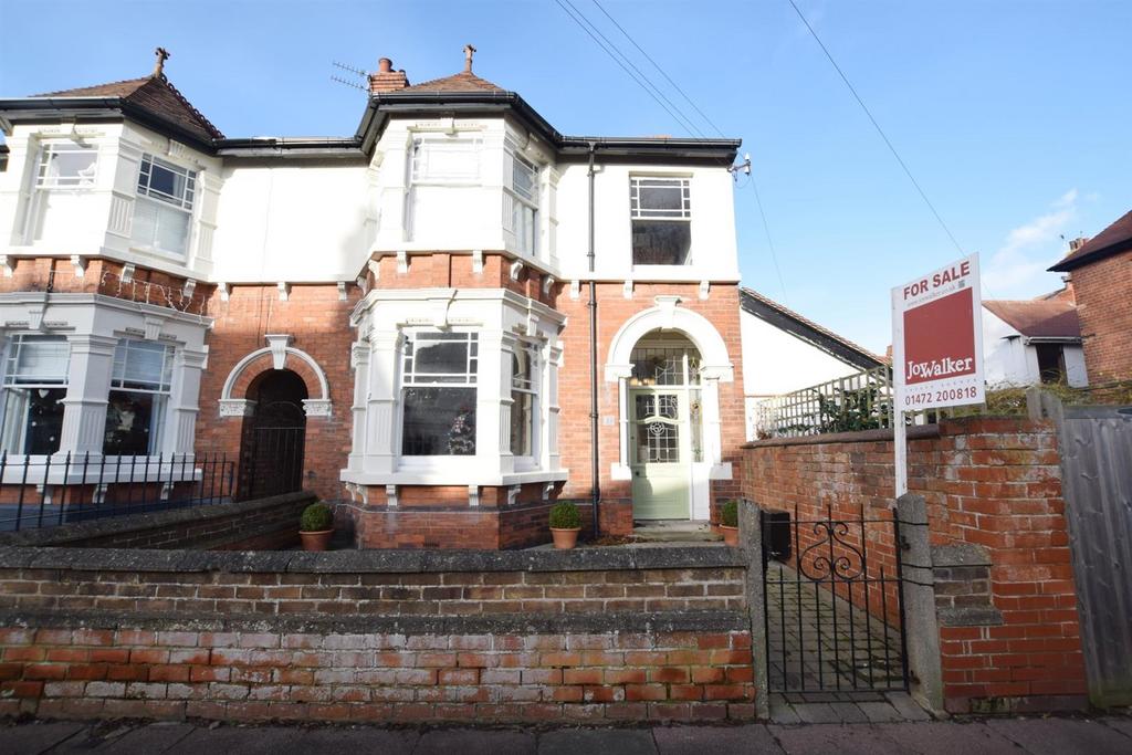 Bradford Avenue, Cleethorpes DN35 3 bed townhouse for sale £320,000