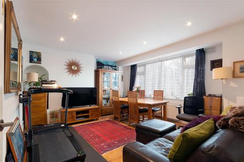 2 bedroom maisonette for sale, Heyford Avenue, London SW20