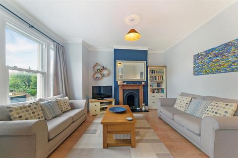 91 Trinity Road, London, SW19 8QZ