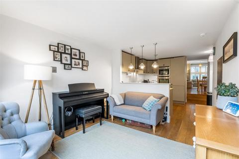 14 Ridley Road, London, SW19 1EU