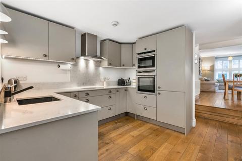 14 Ridley Road, London, SW19 1EU