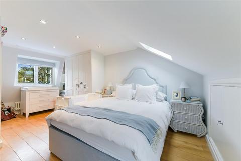 10 Albany Road, London, SW19 8JD