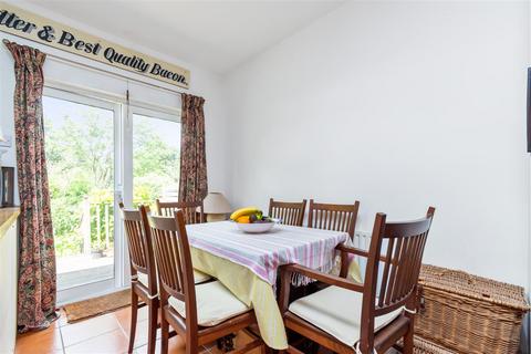 21 Effra Road, Wimbledon, London, SW19 8PW