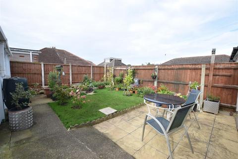 2 bedroom bungalow for sale, Kiddier Avenue, Scartho DN33