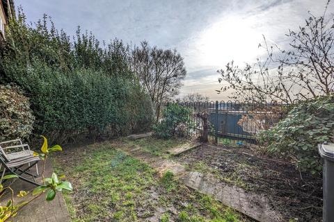 undefined, Warwick Street, Leigh